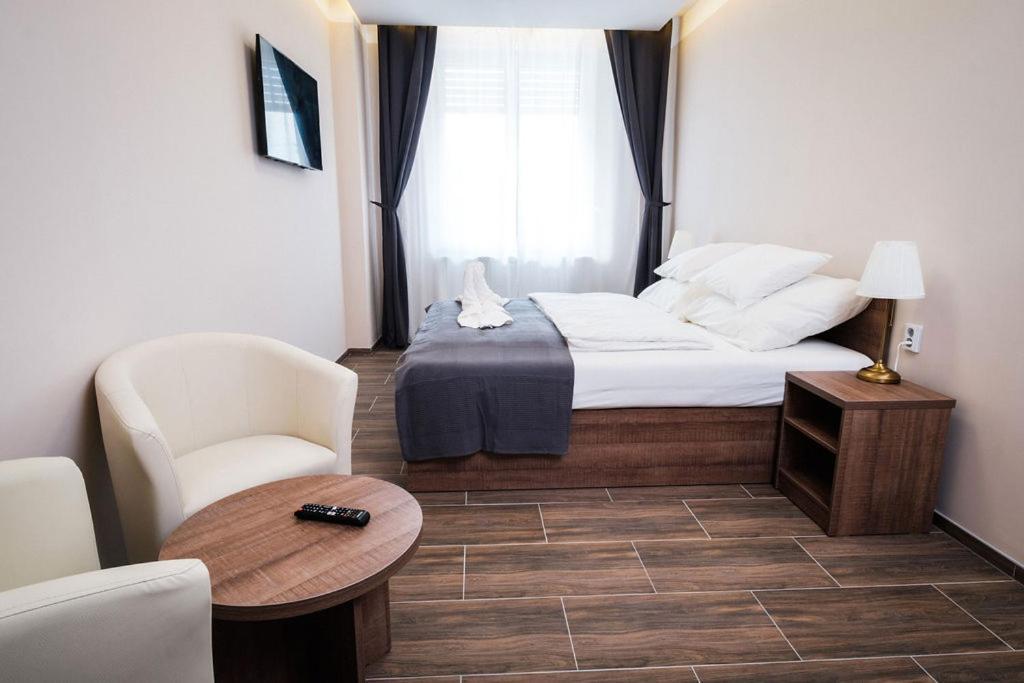 Mp Hotel Зноймо Екстер'єр фото