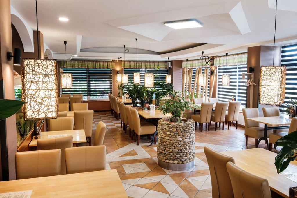 Mp Hotel Зноймо Екстер'єр фото