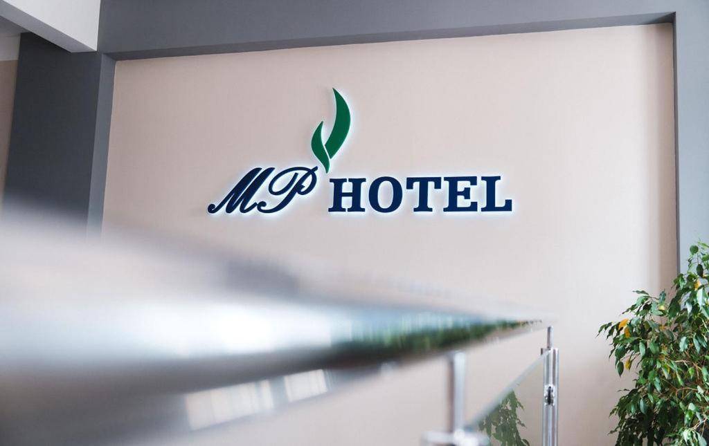Mp Hotel Зноймо Екстер'єр фото